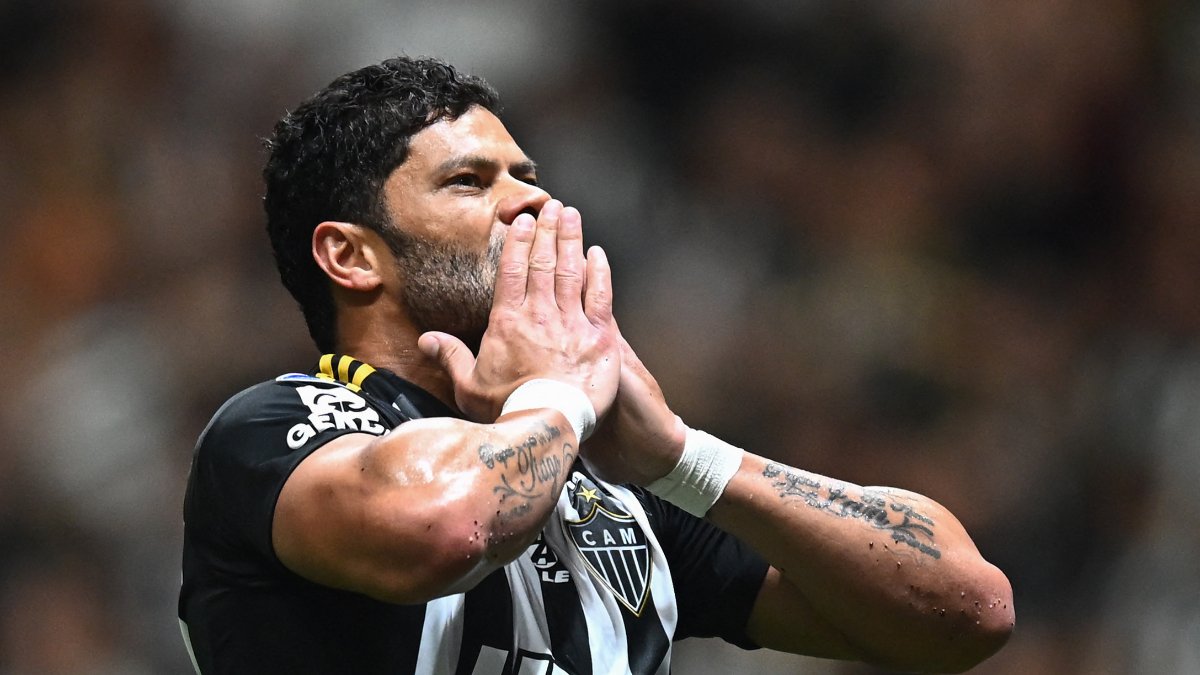 Hulk comemora gol pelo Atlético (foto: GLEDSTON TAVARES / AFP)