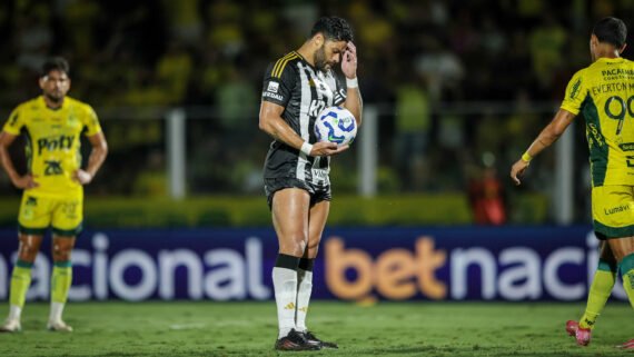 Hulk na marca do pênalti em duelo entre Atlético e Mirassol pelo Brasileiro (foto: Pedro Souza/Atlético)