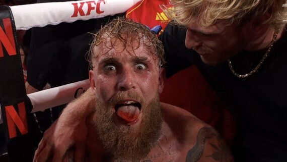 Jake Paul após nocaute (foto: Netflix/Divulgação)