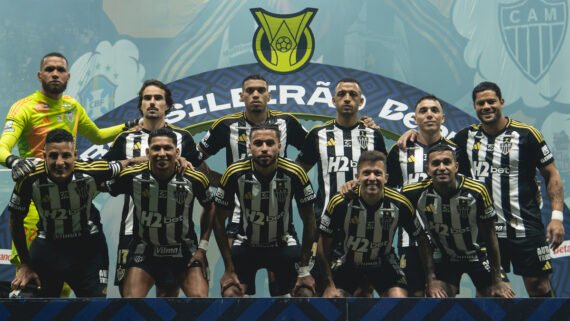 Jogadores do Atlético antes de jogo pelo Brasileiro (foto: Pedro Souza/Atlético)