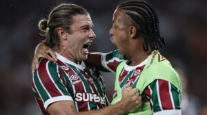 Jogadores do Fluminense comemoram gol contra o Vasco - Crédito: 