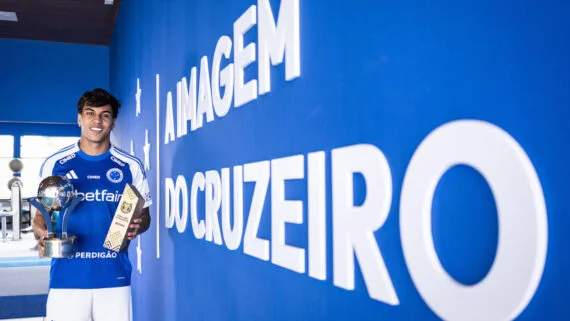 Kaio Jorge, atacante do Cruzeiro, encerrou a temporada 2025 como artilheiro do Brasileiro e da Copa do Brasil (foto: Gustavo Aleixo/Cruzeiro)