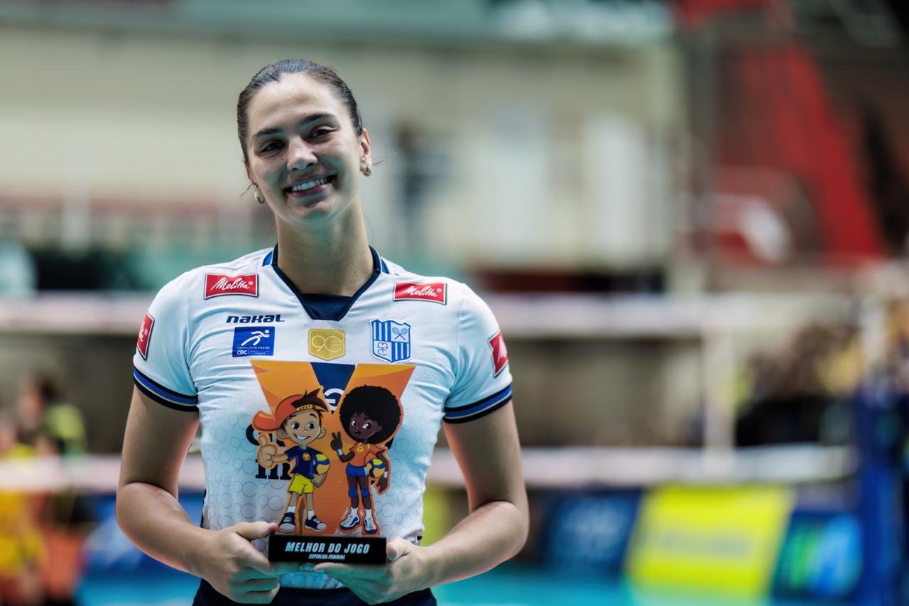 Júlia Kudiess, do Minas - (foto: Hedgard Moraes/Minas Tênis Clube)