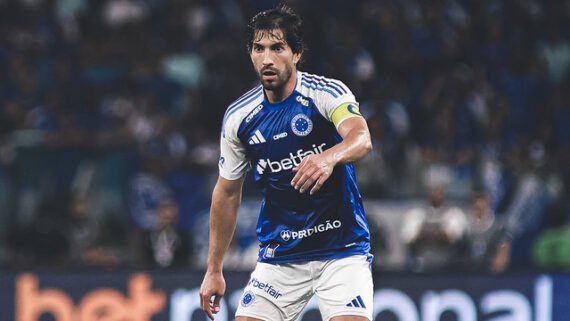 Lucas Silva em ação pelo Cruzeiro (foto: Gustavo Martins/ Cruzeiro)
