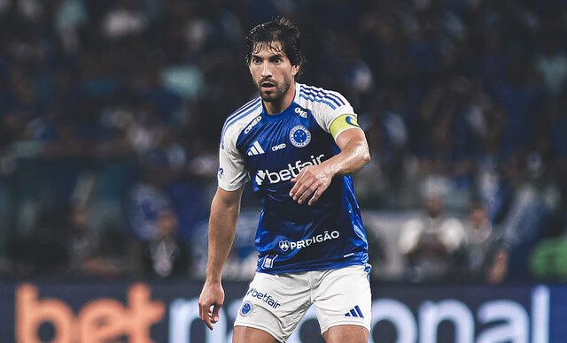 Lucas Silva em ação pelo Cruzeiro (foto: Gustavo Martins/ Cruzeiro)