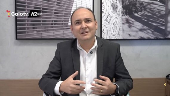 Otaviano de Oliveira Júnior, médico do Atlético (foto: Reprodução/GaloTV)