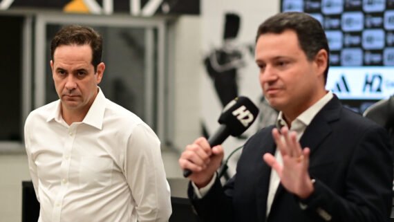 Bruno Muzzi ao lado de Rafael Menin, gestor do Atlético (foto: Leandro Couri/EM/D.A.Press.Brasil)