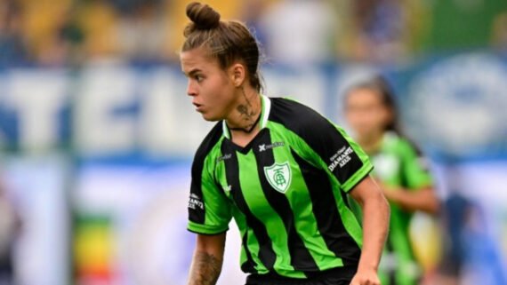 Atacante Pimenta foi artilheira do América em 2025 (foto: Mourão Panda/América)