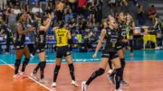 Praia venceu o Osasco pela Superliga Feminina de Vôlei (foto: Divulgação/Praia Clube)