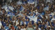 Torcida do Cruzeiro no jogo contra o Corinthians no Mineirão (foto: Alexandre Guzanshe/EM/D.A. Press)