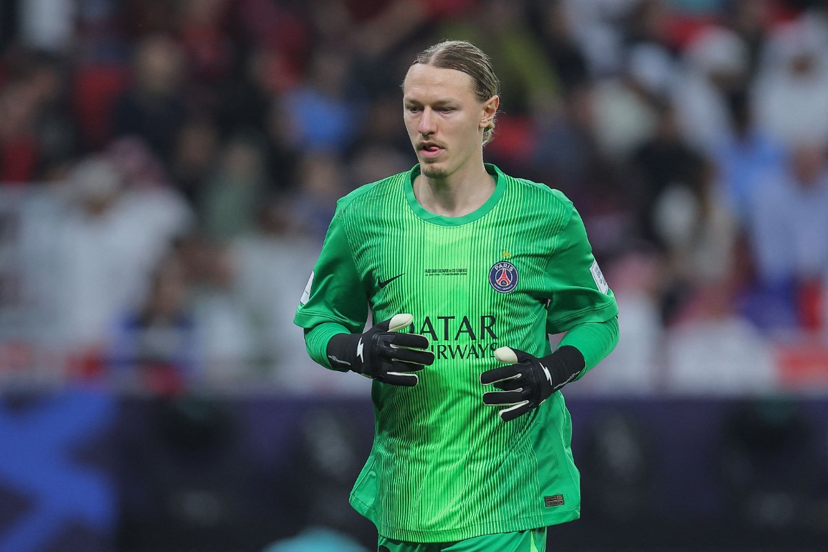 Matvei Safonov, goleiro russo do PSG (foto: Karim Jaafar/AFP)