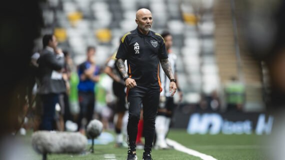 Sampaoli, técnico do Atlético, chegou ao time em setembro (foto: Pedro Souza/Atlético)