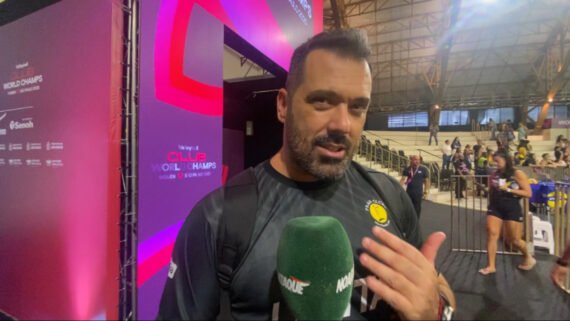Rui Moreira, técnico do Praia Clube, em entrevista ao No Ataque no Mundial de Clubes de Vôlei (foto: Rafael Cyrne/No Ataque)
