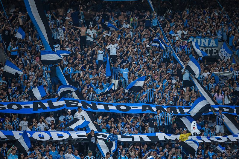 Torcedores do Grêmio na Arena (foto: Lucas Uebel/Grêmio)