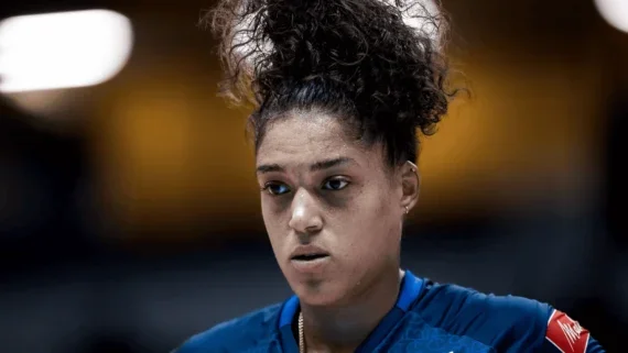 Celeste Plak defendeu o Minas na temporada passada (foto: Hedgard Moraes/Minas Tênis Clube)