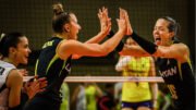 Jogadoras do Praia Clube comemoram ponto no Mundial de Clubes Feminino de Vôlei (foto: Divulgação/FIVB)