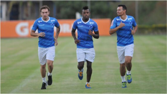 William Farias, Marcos Vinicius e Ceara em treinamento na Toca da Raposa, em 2015 (foto: Rodrigo Clemente/EM/D.A Press)