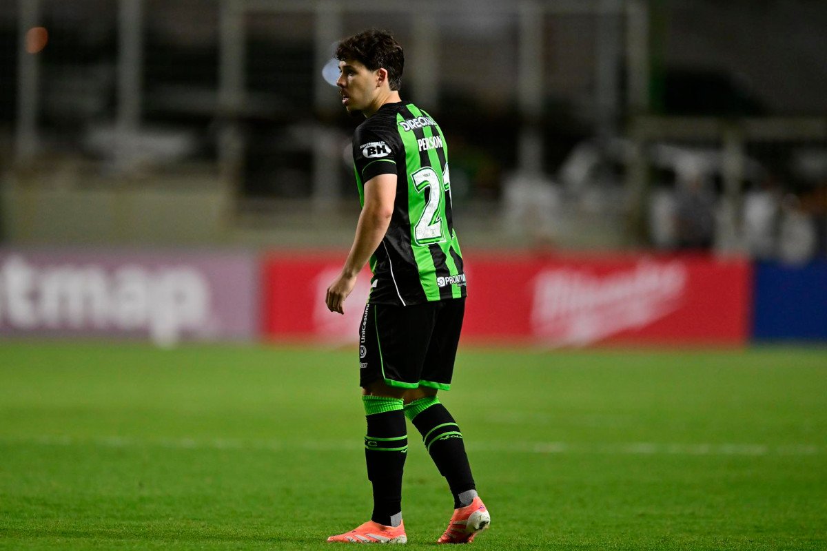 Eduardo Person, meia do América (foto: Mourão Panda / América)