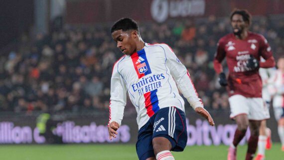 Endrick jogando pelo Lyon, da França (foto: Divulgação/Lyon)