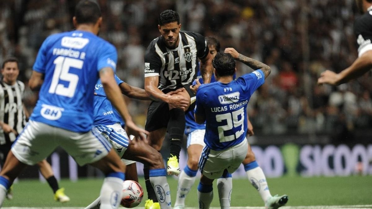 Hulk, do Atlético (foto: Alexandre Guzanshe/EM/D.A. Press)