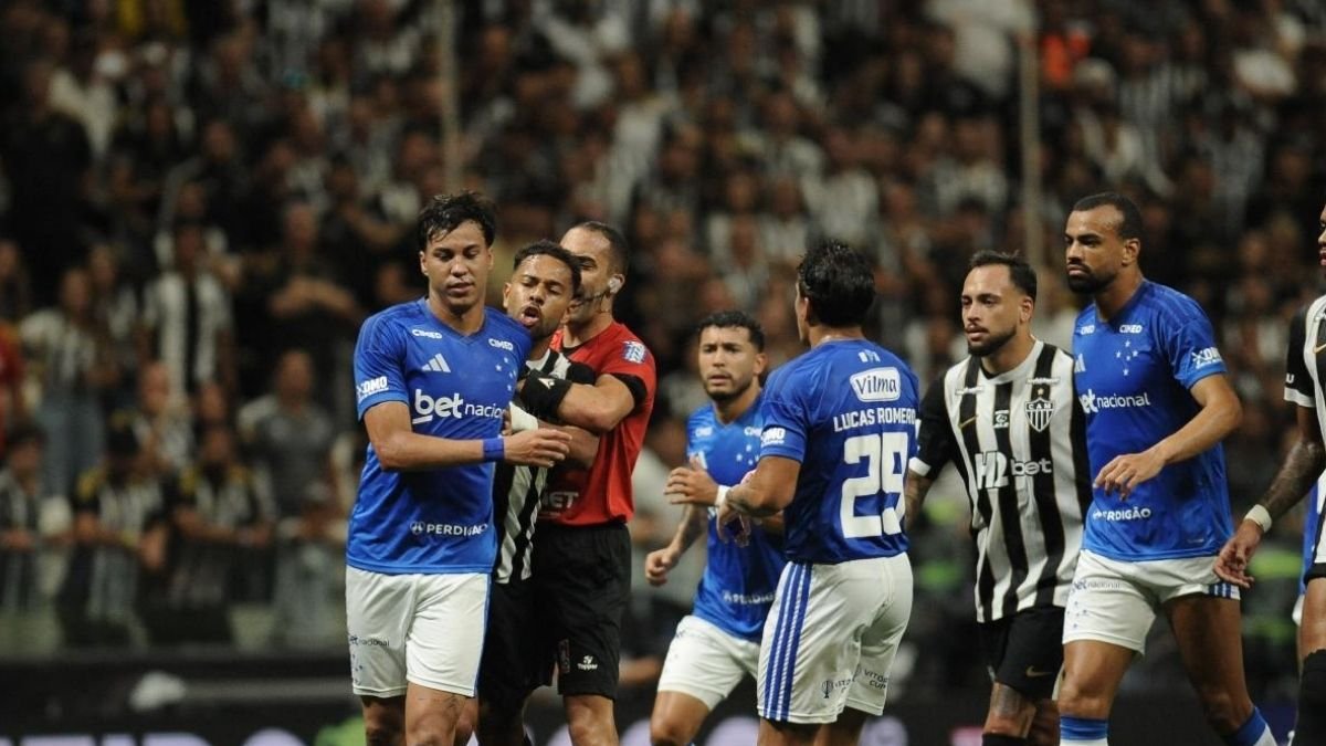 Atlético x Cruzeiro foto (foto: Alexandre Guzanshe/EM/D.A. Press)