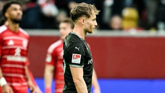 Jogo do Fürth, lanterna da Segunda Divisão Alemã (foto: Reprodução Instagram)