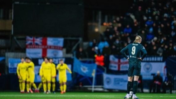 Jogadores Bodo e City em campo em jogo pela Liga dos Campeões (foto: Divulgação/Manchester City)