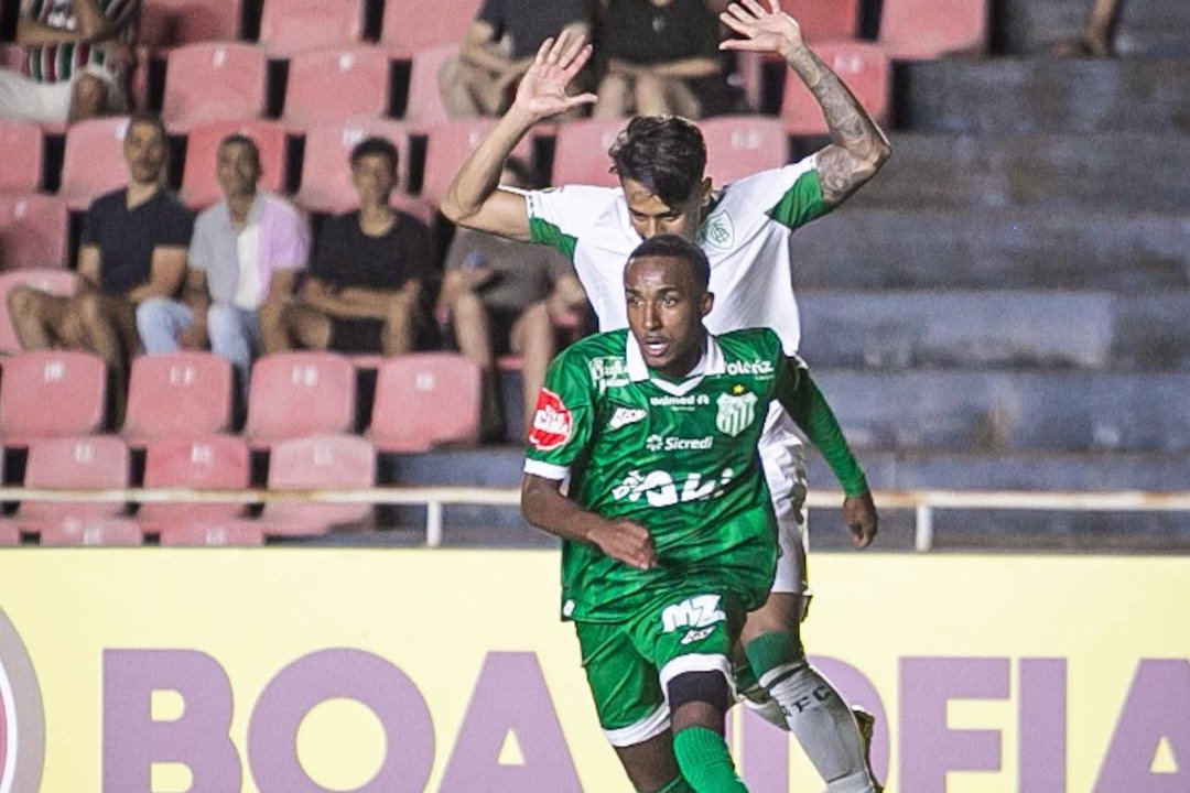 Uberlândia e América empatam no Parque do Sabiá (foto: Giovanni Mendes/Uberlândia EC)