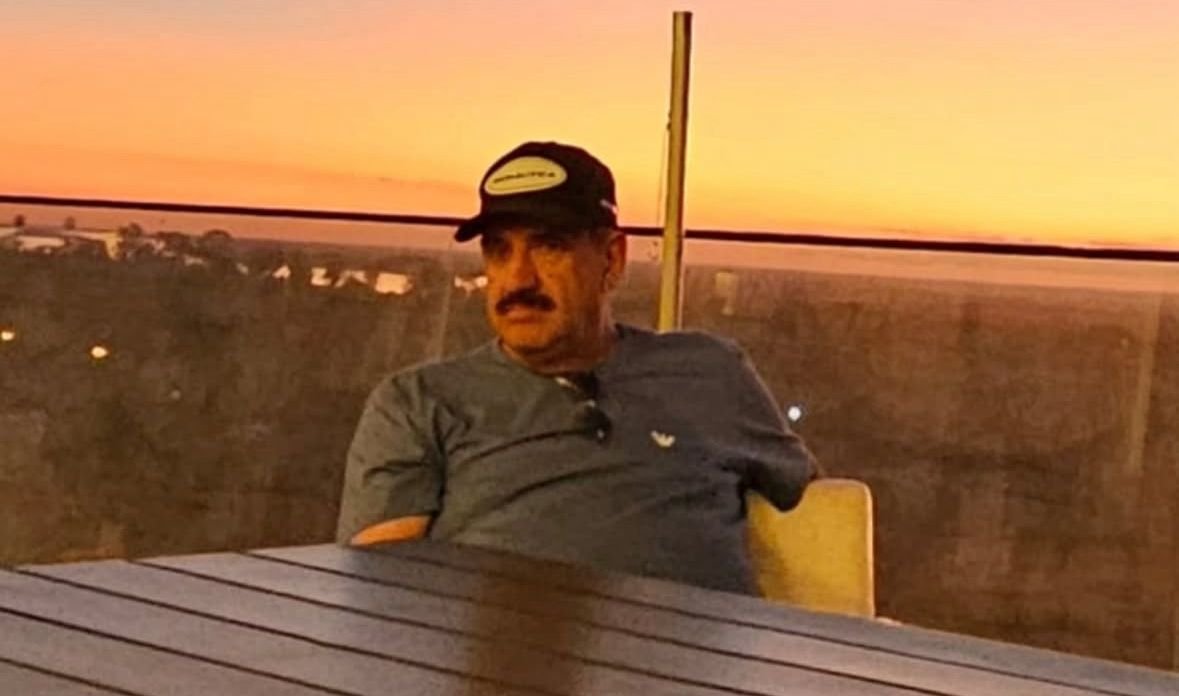 Ratinho posa para foto (foto: Divulgação/Ratinho)