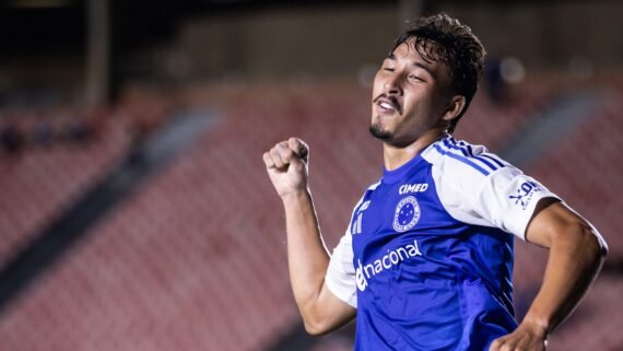 Japa, meio-campista do Cruzeiro (foto: Gustavo Aleixo/Cruzeiro)