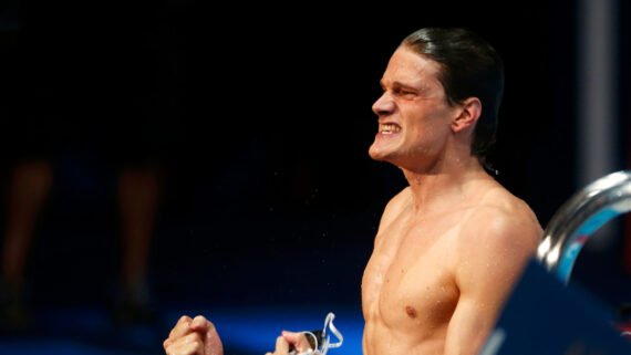 Yannick Agnel, nadados olímpico (foto: Reuters/Albert Gea - 30/7/2013)