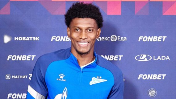 Mateo Cassierra, centroavante do Zenit (foto: Divulgação/Zenit)