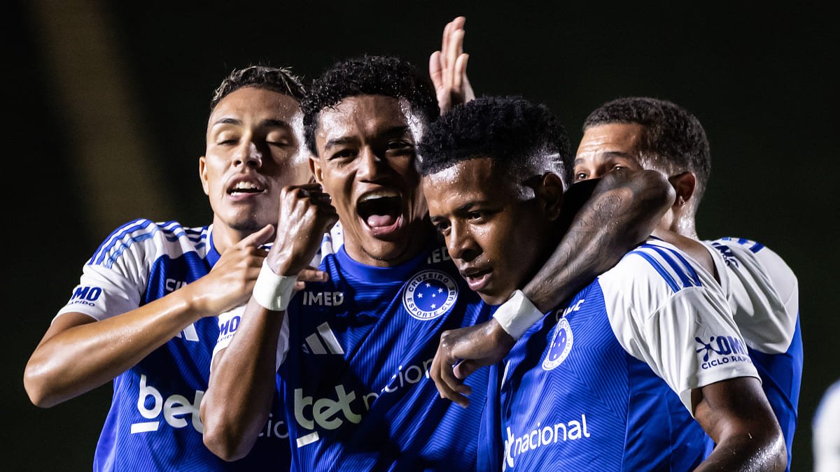 Kenji marcou o primeiro gol do Cruzeiro na vitória por 2 a 1 sobre o Tombense, pela segunda rodada do Mineiro (foto: Gustavo Aleixo/Cruzeiro)