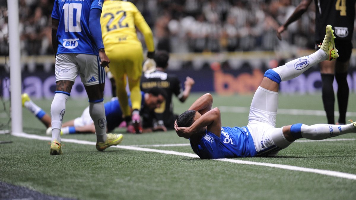 Cruzeiro visitou Atlético na Arena MRV, em Belo Horizonte, neste domingo (25/1), pela quinta rodada do Mineiro (foto: Alexandre Guzanshe/EM/D.A Press)