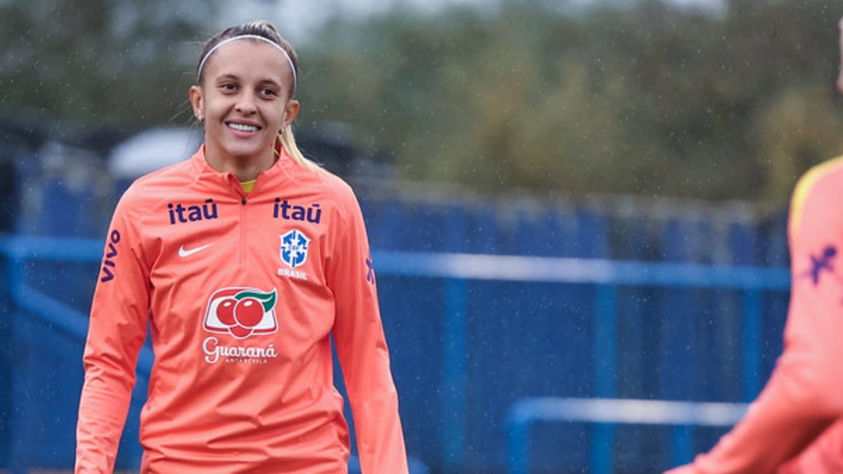 Vitória Calhau, zagueira do Cruzeiro, em treinamento com a Seleção Brasileira (foto: Lívia Villas Boas/CBF)