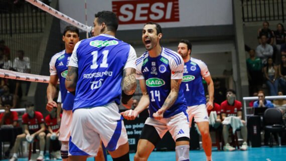 Cruzeiro é o líder da Superliga Masculina de Vôlei (foto: Felipe Wiira/Sesi-SP)
