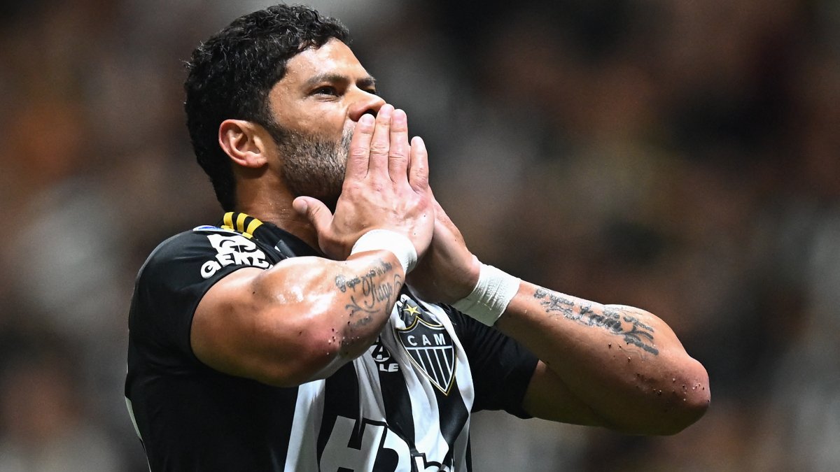 Hulk comemora gol pelo Atlético (foto: GLEDSTON TAVARES/AFP)