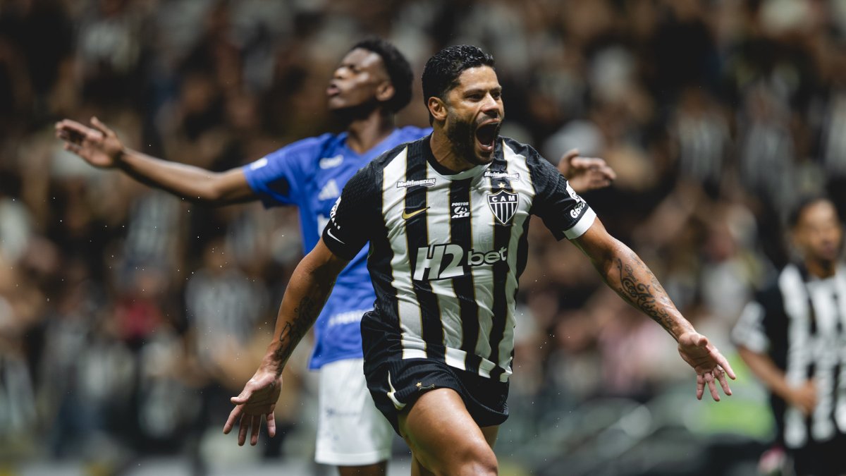 Hulk comemora gol do Atlético sobre o Cruzeiro (foto: Pedro Souza/Atlético)