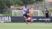 Júnior Santos durante treinamento do Atlético na Cidade do Galo (foto: Daniela Veiga/Atlético)