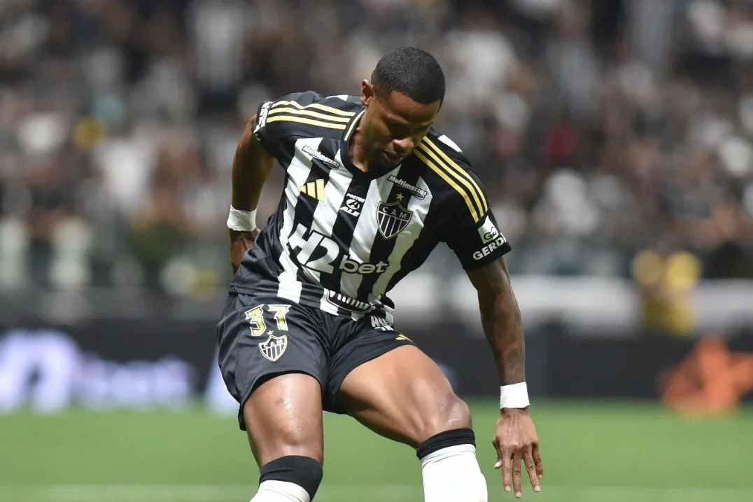 Júnior Santos em campo pelo Atlético (foto: Ramon Lisboa/EM/DA.Press)
