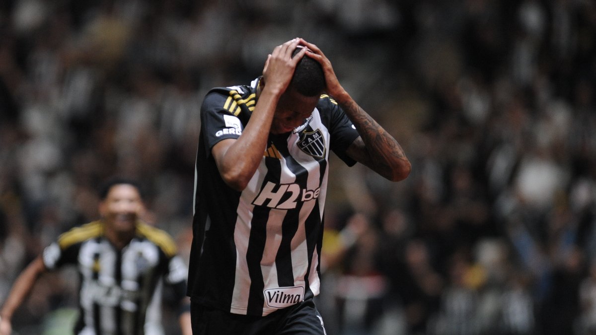 Patrick se emociona com primeiro gol pelo profissional (foto: Alexandre Guzanshe/EM/D.A. Press)