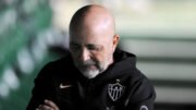 Jorge Sampaoli, técnico do Atlético, antes de clássico contra o América no Independência (foto: Alexandre Guzanshe/EM/D.A. Press)