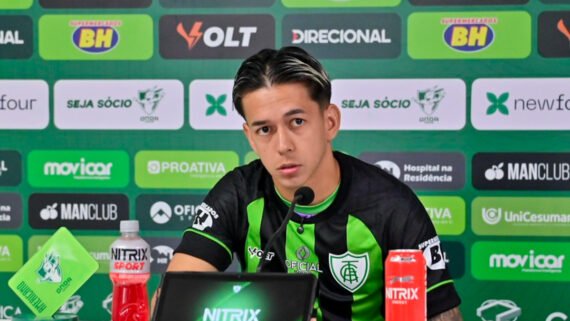 Segovinha foi apresentado no América (foto: Mourão Panda/América)