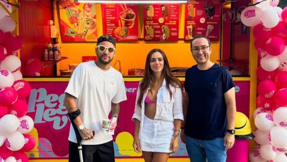 Neymar Pai realizou antigo desejo e criou um quiosque para os netos na mansão do filho (foto: Reprodução/Instagram/GelaBoca)