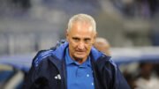 Tite, técnico do Cruzeiro, no Mineirão, em Belo Horizonte (foto: Alexandre Guzanshe/EM/D.A Press)