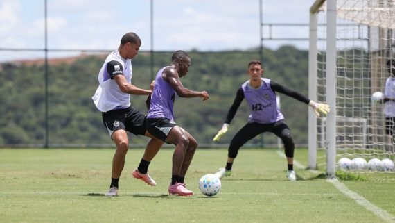 Treino do Atlético antes de jogo pelo Brasileiro (foto: Pedro Souza/Atlético)
