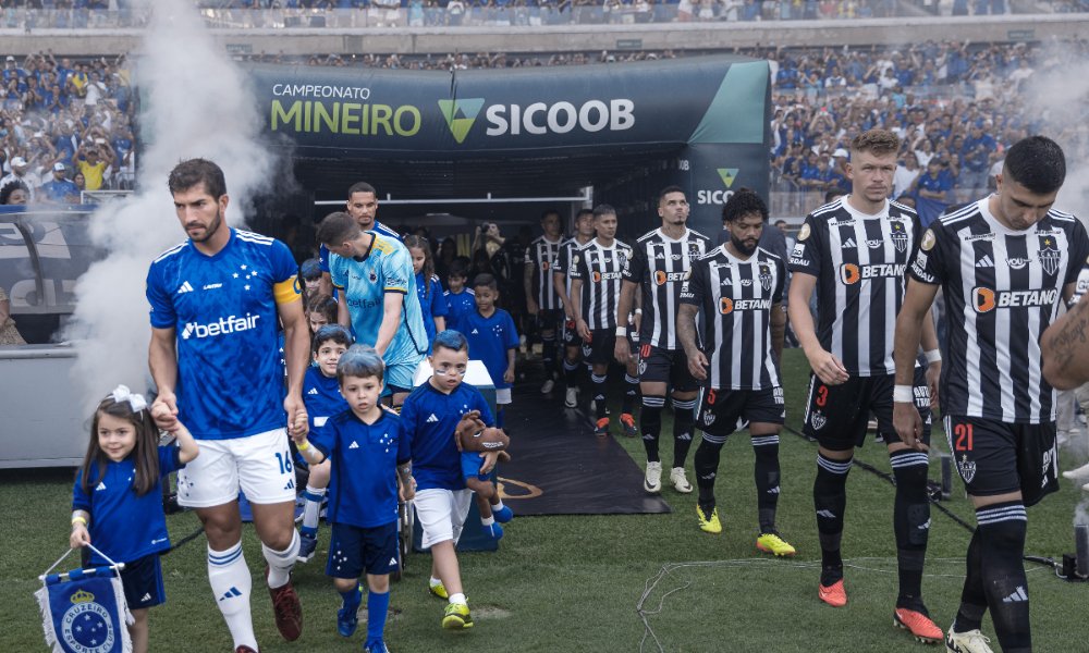 Jogo entre Cruzeiro e Atlético no Mineirão (foto: Tiago Trindade/FMF)
