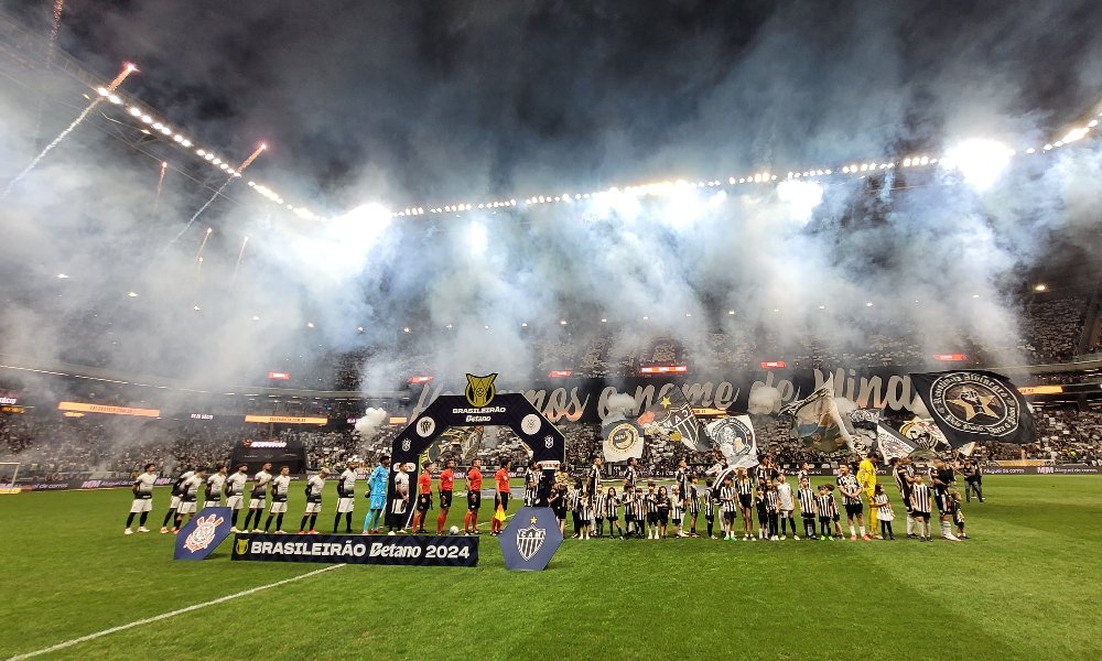 Atlético contou com festa da torcida na Arena MRV (foto: Gladyston Rodrigues/EM/DA.Press)