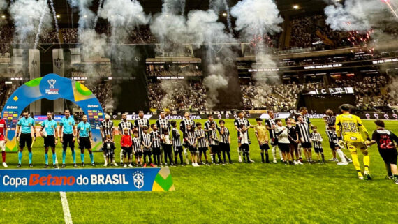 Jogadores do Atlético antes de jogo pela Copa do Brasil (foto: Ramon Lisboa/EM/DA.Press)