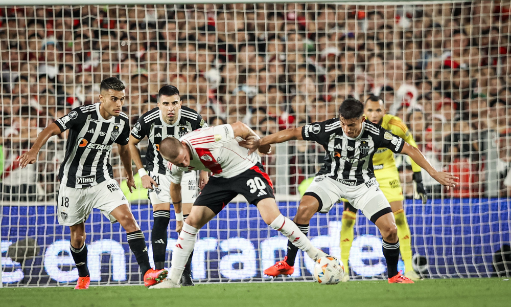 Atlético mostrou força defensiva diante do River - (foto: Pedro Souza/Atlético)